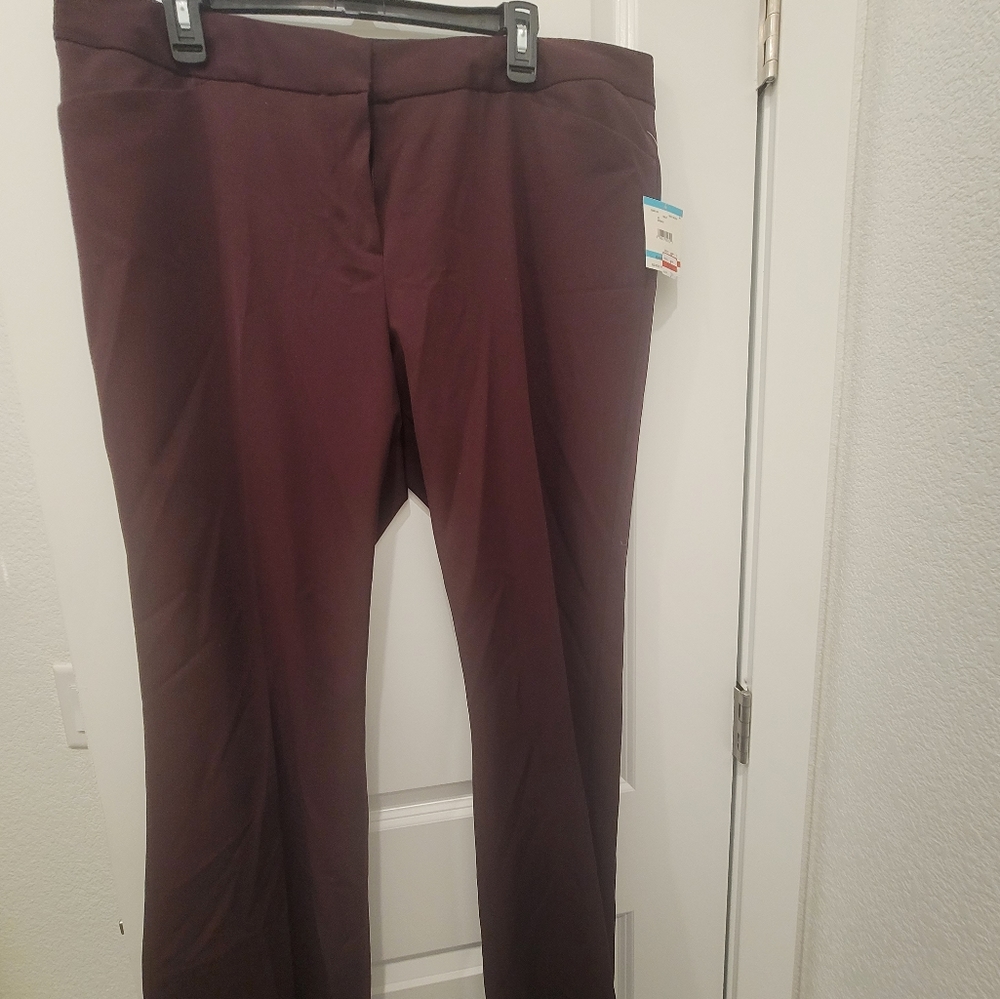 Suit - Picture 3 of 4